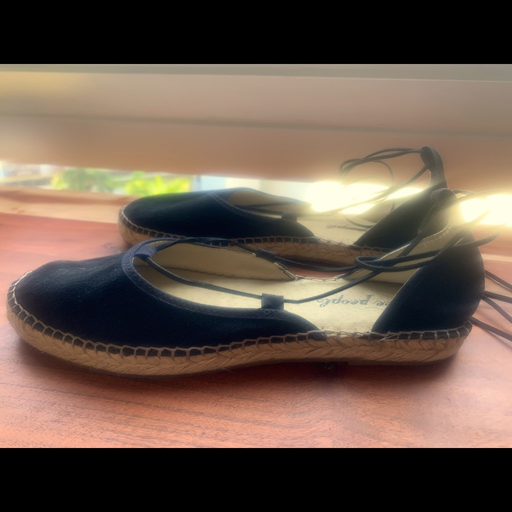 Free people wrap flats